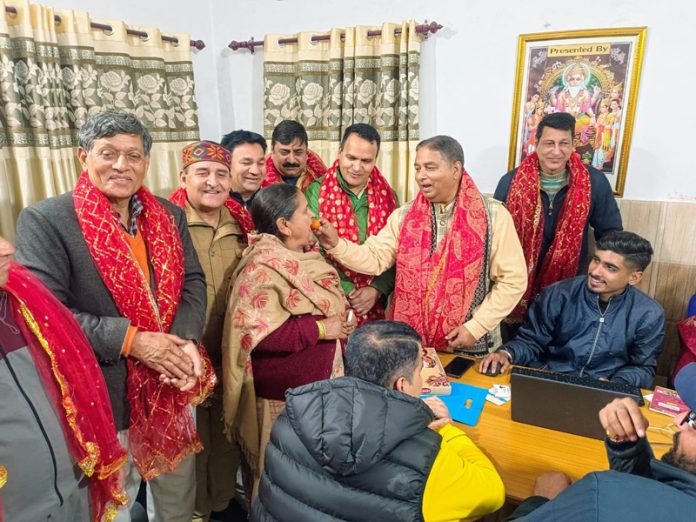 BJP leaders at a registration camp of PM Vishwakarma Yojna at Shakti Nagar, Jammu on Sunday.