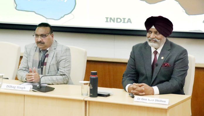 Former DGP J&K Dilbag Singh along with Lt Gen Kanwal Jeet Singh Dhillon (Retd) posing during a training programme at Mussoorie.