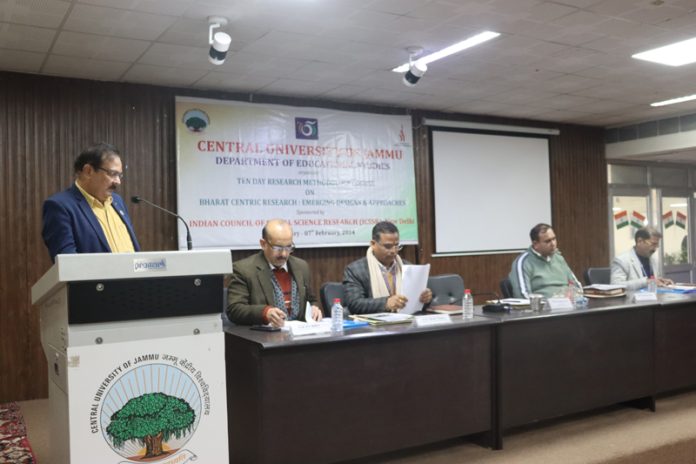 Vice-Chancellor Prof Sanjeev Jain addressing at the inaugural session of research methodology course at CUJ.