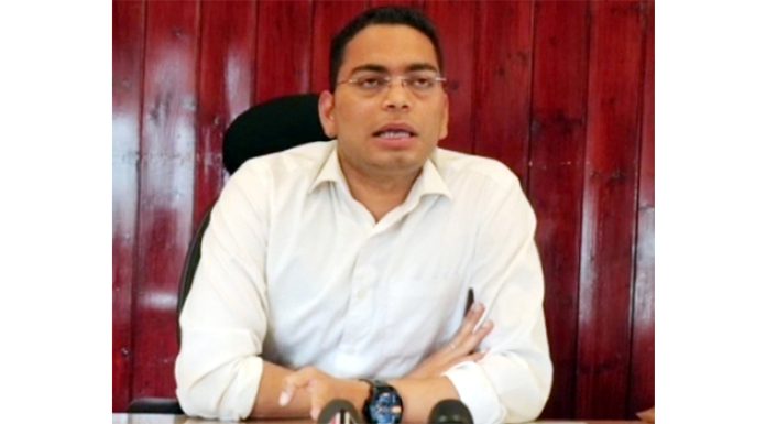DM seeks explanation from absentee staff of SDH Akhnoor