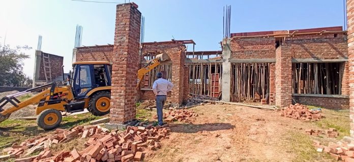 Jammu Administration Demolishes Illegally Built Banquet Hall In Khour