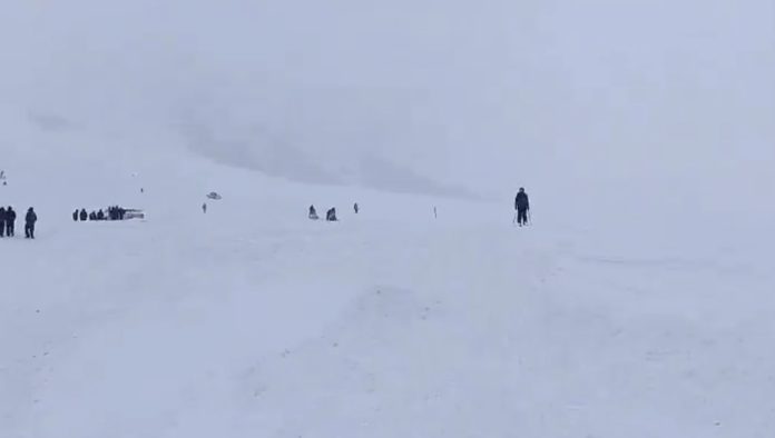 Successful Rescue Operation In Gulmarg After Avalanche Strikes Army Ridge: J&K Govt