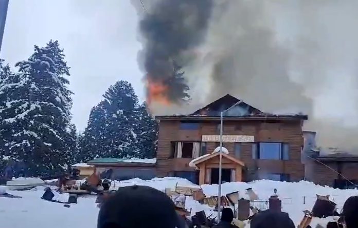 J&K | Hotel Suffers Extensive Damage In Major Fire Incident At Ski Resort Of Gulmarg