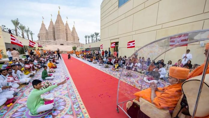 ‘Stone Seva' | Indian Children In Abu Dhabi Giving Final Shape To Gifts For Attendees Of First Hindu Temple Inauguration