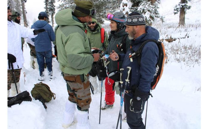 Skiers rescued in Pattan area.