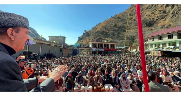 Former CM and DPAP Chairman G N Azad addressing a large public rally at Mandi in Poonch. - Excelsior/Waseem