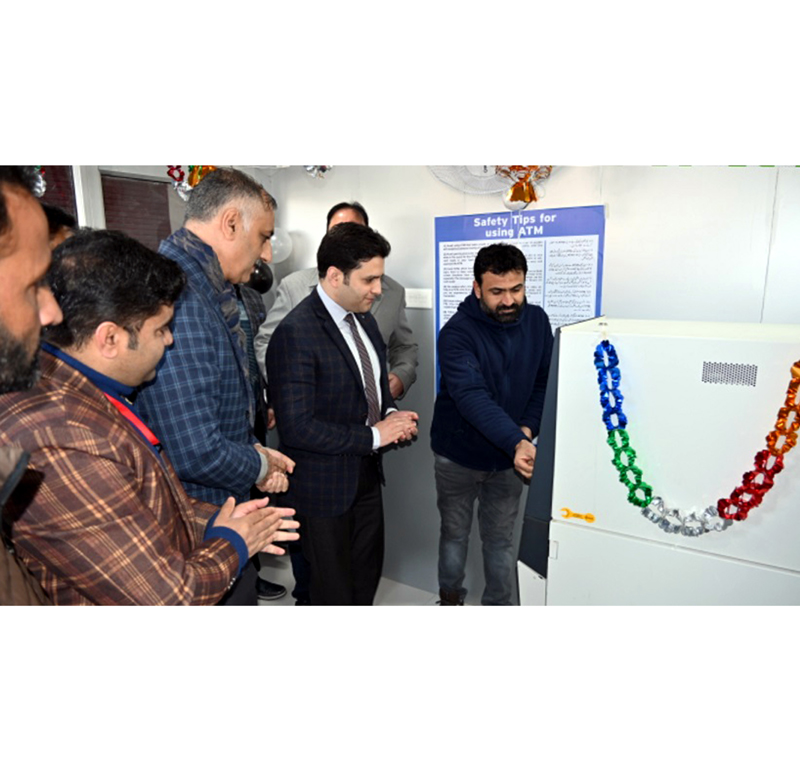 DC Kulgam inaugurates JKB ATM at Laroo