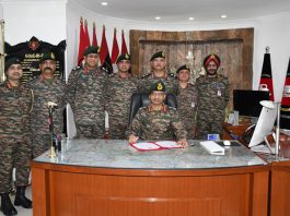 Lt Gen MV Suchindra Kumar posing with his subordinate officers after taking over as Northern Army Commander.