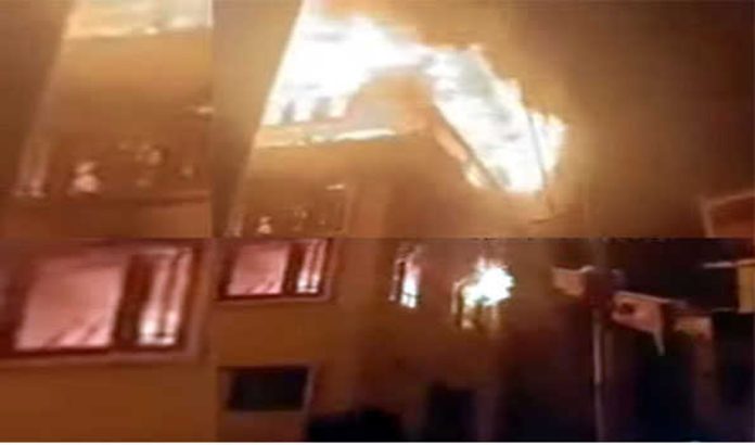 4 Houses Damaged In Massive Fire In Jammu And Kashmir's Srinagar