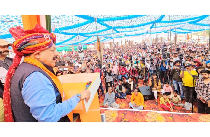 Union Minister and BJP candidate for Udhampur Lok Sabha constituency Dr Jitendra Singh addressing a massive public rally at Ramlila Maidan, Kathua after filing his nomination papers on Thursday. -Excelsior/Pardeep