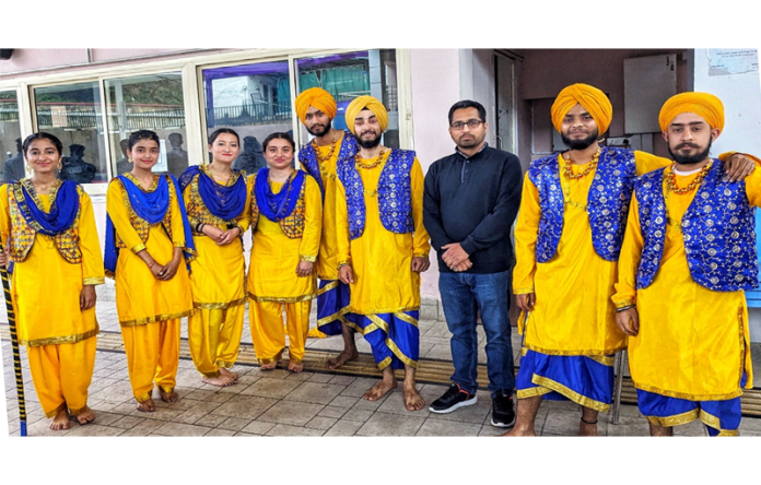 Shri Mata Vaishno Devi University, Katra 'Bhangra' team posing during an event at IIT Jammu.