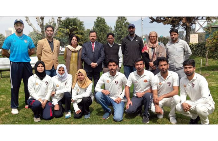 Kashmir University Cricket teams posing with Faculty members before leaving for National Championship.