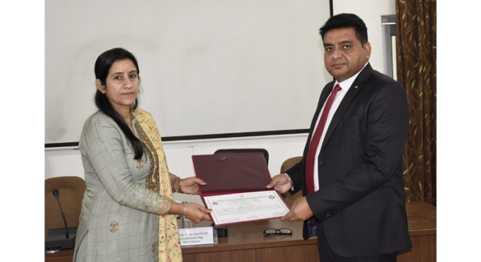 A participant Investigator receives certificate during valediction of workshop on ‘Women Safety’ at SKPA Udhampur.