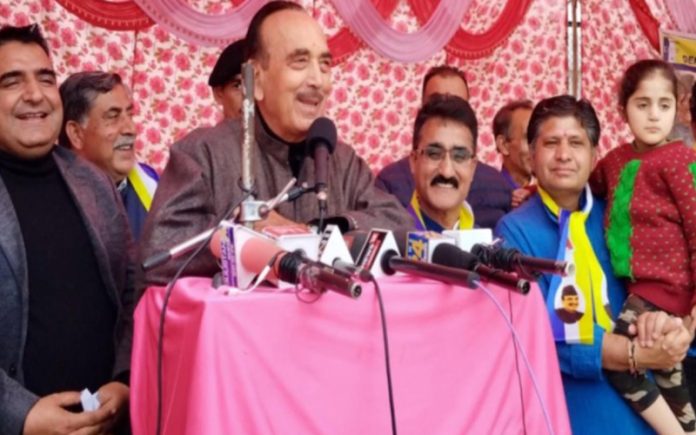 Former J&K Chief Minister and DPAP Chairman, Ghulam Nabi Azad addressing KPs at Jagti in Nagrota on Friday.