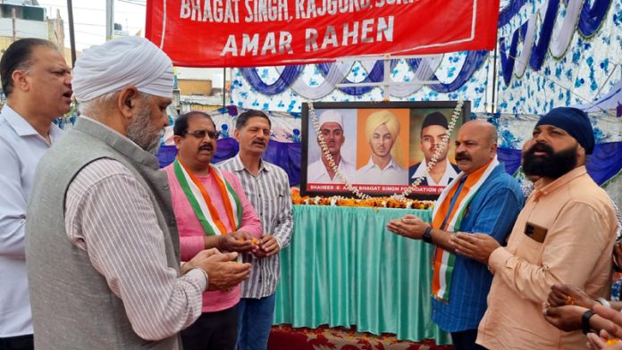 Yudhvir Sethi, J&K BJP Vice-president, paying tribute to the freedom fighters in Jammu on Saturday.