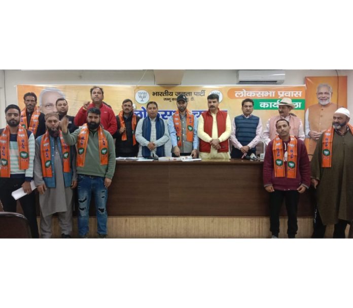 BJP leaders welcoming new entrants into party fold at Jammu on Thursday.