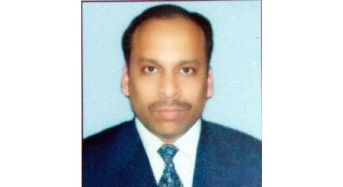 Dr Deepak Jain of SMVDU gets patent of Health Detection device
