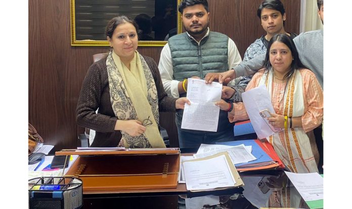 ABVP activists submitting memorandum to ADC Jammu.