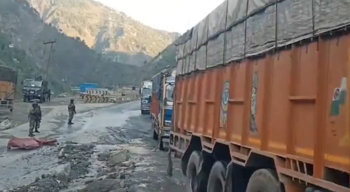 Jammu-Srinagar National Highway Blocked For Traffic After Landslide At Gangroo