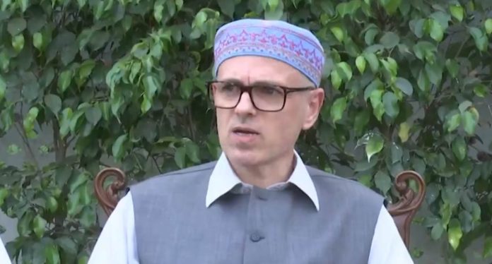 Omar challenges Azad to contest LS polls against him
