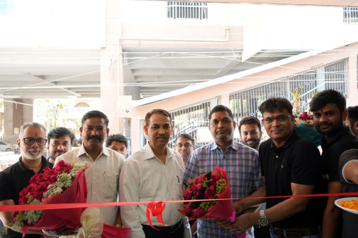 Ankit Gupta, PW Offline CEO inaugurating new office in Preet Vihar, New Delhi.