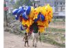 A balloon vendor waits for customers in Mendhar town of Poonch. (UNI)