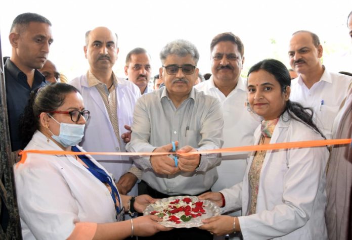 CS, Atal Dulloo inaugurating multi speciality medical camp at Jagti.