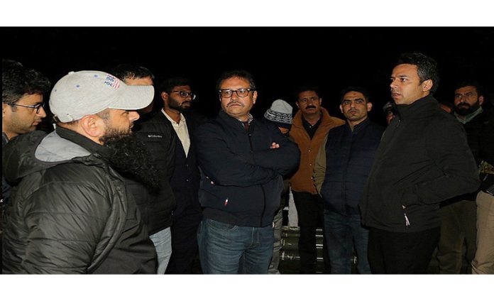 DC Dr Bilal Mohi-Ud-Din during visit to Srinagar City.
