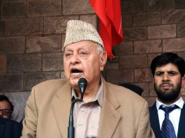National Conference President Dr Farooq Abdullah addressing an election rally in Srinagar on Thursday. (UNI)