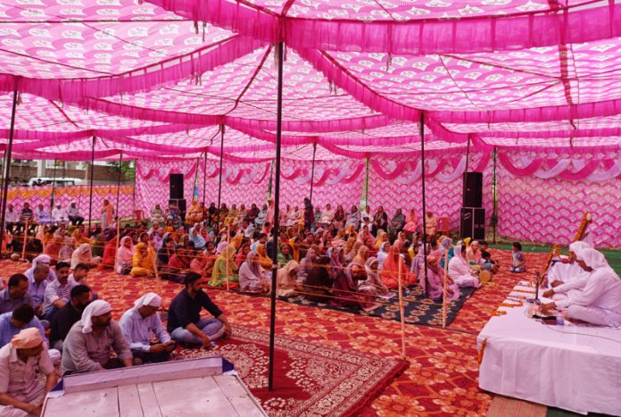 Devotees during Prakash Utsav function of Guru Ravi Dass at Gurudwara Shri Guru Ravi Dass ji Maharaj, Gokulpur (Domana) in Jammu.