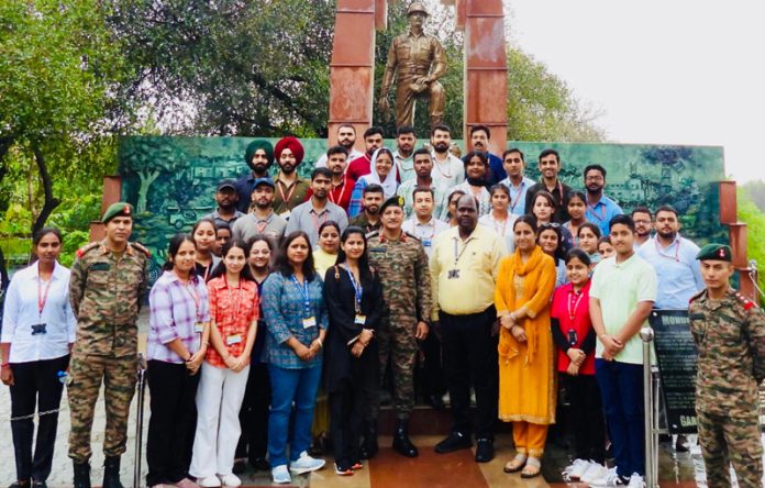 CUJ students during educational field visit.