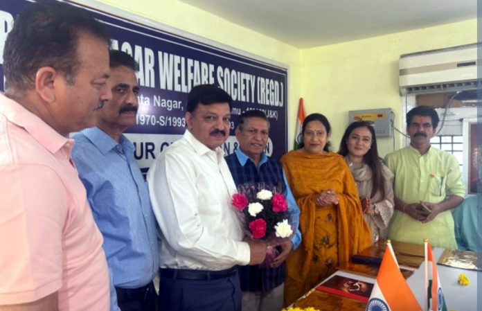 Office bearers of Trikuta Nagar Welfare Society welcome the chief guest during foundation day celebration of the Society on Sunday.