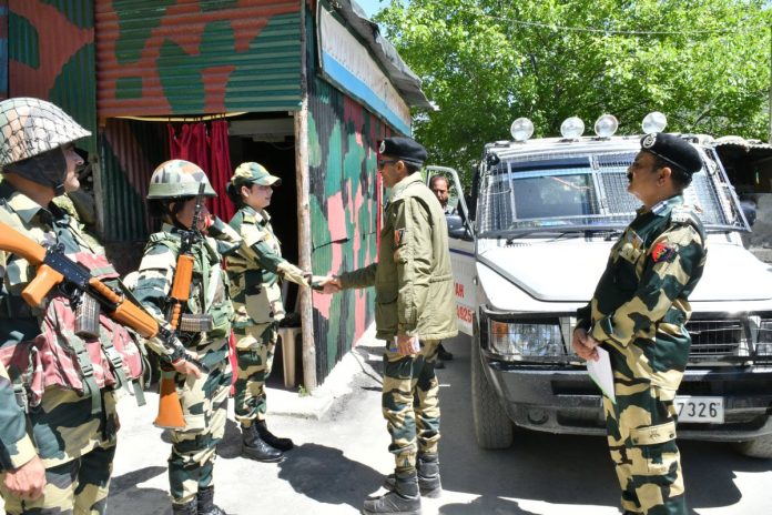 IG BSF Reviews Operational Preparedness Of Troops Ahead Of Lok Sabha Election