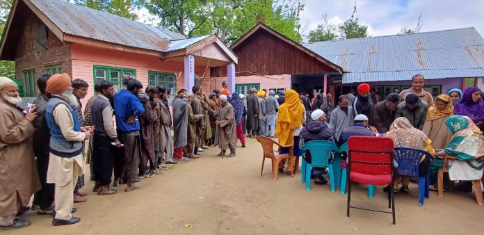 Lok Sabha Polls | Vote Has More Power Than Gun: First Time Voters In Pulwama