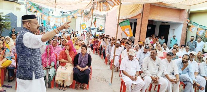 Sr BJP leader Devender Singh Rana addressing election rally in Punjab on Monday.