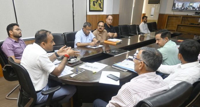 Divisional Commissioner Jammu Ramesh Kumar chairing a meeting.