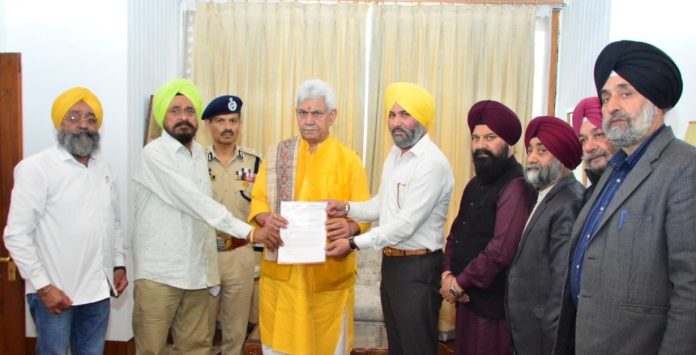 Chairman Sikh Coordination Committee J&K Calls On LG Sinha