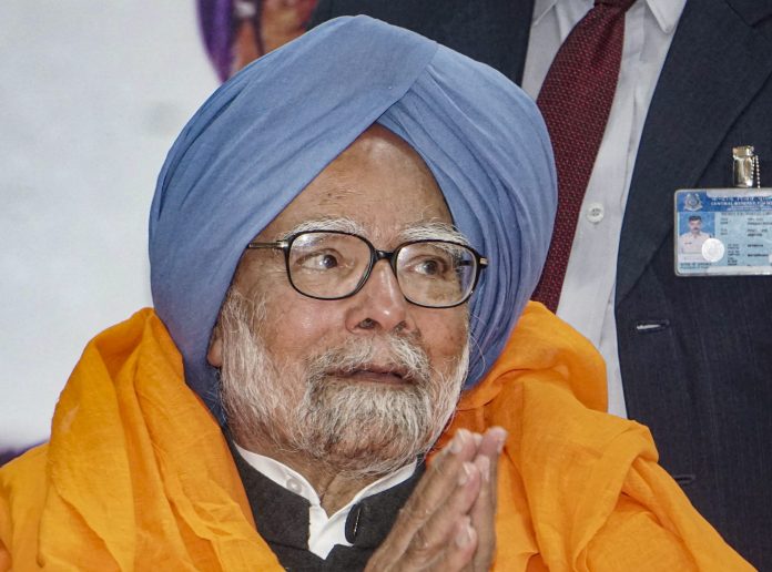 Modi First PM To 'Lower Dignity' Of Public Discourse: Manmohan Singh