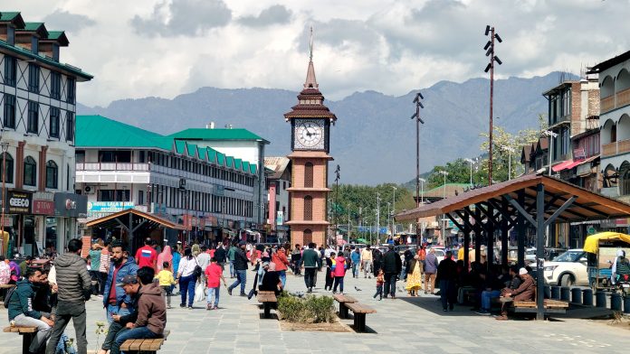 Night Temp Drops, Hovers Below Normal As MeT Predicts Afternoon Showers In J&K