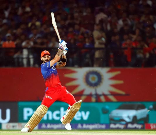 Virat Kohli playing a brilliant shot in his innings of 92 runs against PBKS.