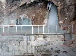 Holy Ice Lingam of Lord Shiva at Shri Amarnath Ji cave shrine in South Kashmir Himalayas. -Excelsior/Firdous