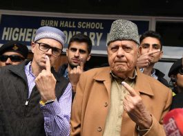 Former CM Dr Farooq Abdullah, JKNC vice president Omar Abdullah and Omar’s sons cast their votes in Srinagar. -Excelsior/Shakeel