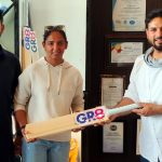 MD, GR8 Sports India Pvt. Ltd. presenting a bat to Harmanpreet Kaur.