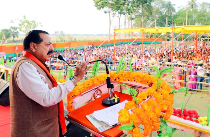 Union Minister Dr. Jitendra Singh addressing a mammoth public rally at Hooghly Lok Sabha constituency on Friday.