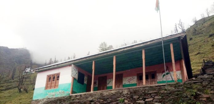 Govt Primary School Sharpura Manoo-A in Doda awaits repair and facilities. -Excelsior/Rafi Choudhary