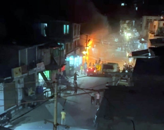 Shops under fire in Thathri area of Doda on Wednesday.—Excelsior/Tilak Raj