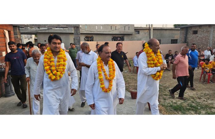 Senior Cong leaders Mula Ram, Hari Singh Chib and Uday Bhanu during meeting in Jammu North.