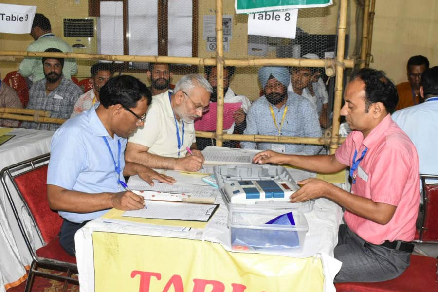 Assembly Bypolls | INDIA Bloc Wins 3 Seats, Leading In 8; Bjp, Independent Ahead In One Each