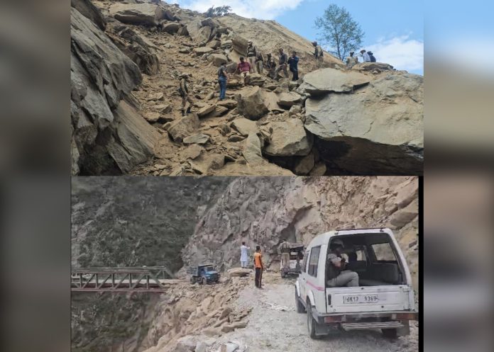 J&K | Kishtwar-Paddar Road Reopened After 10-Day-Long Landslide Clearance Operation
