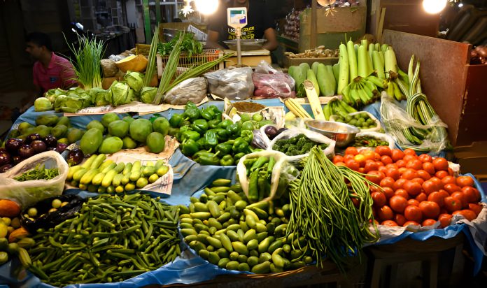 Lighter Bags, Heavier Hearts: Home, Restaurant Kitchens Feel Pinch Of Vegetable Price Rise